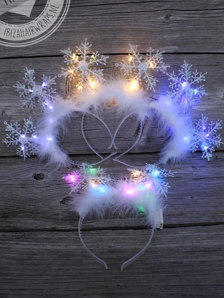 Vernauwd uitrusting bezig Snowflake Diadeem met LED lichtjes - Kay & Fay Meisjes Boutique